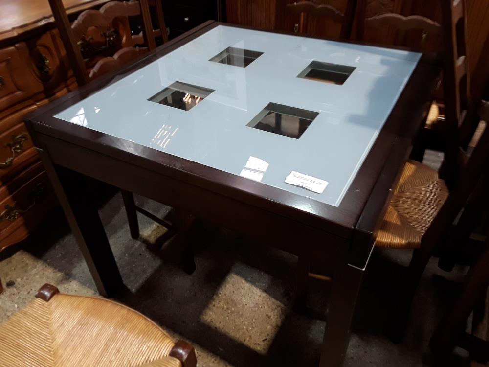 TABLE CARREE ALLONGEABLE  DECOR WENGUE PLATEAU VERRE DEPOLI
