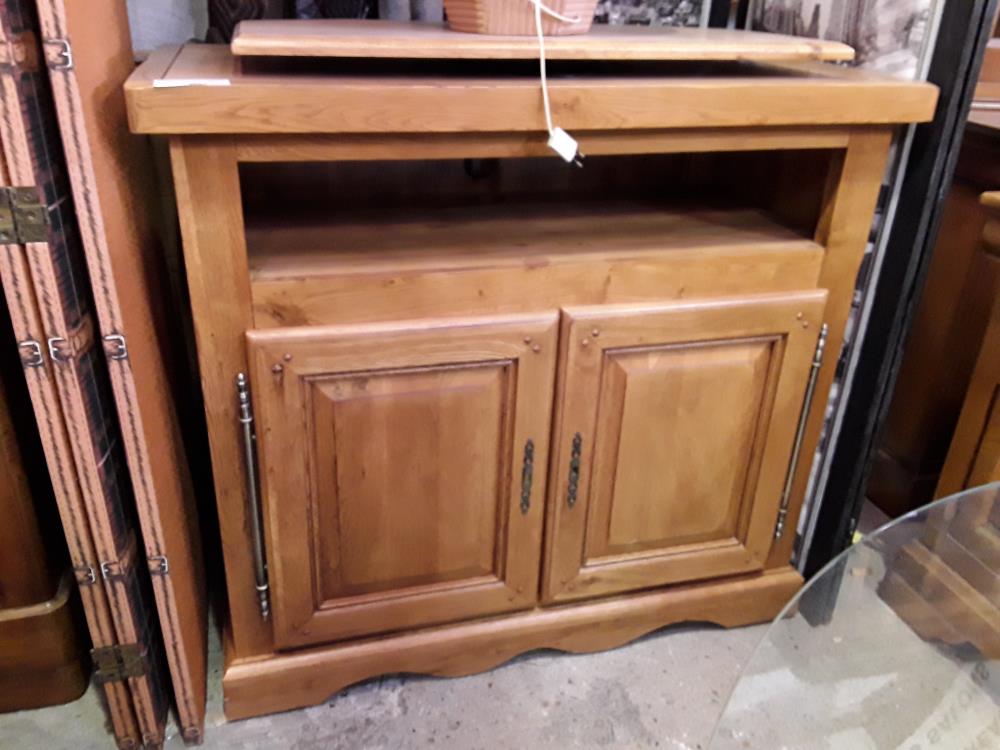 MEUBLE TV CHENE MASSIF 2 PORTES 1 NICHE PLATEAU TOURNANT