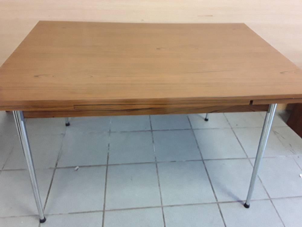 TABLE FORMICA 