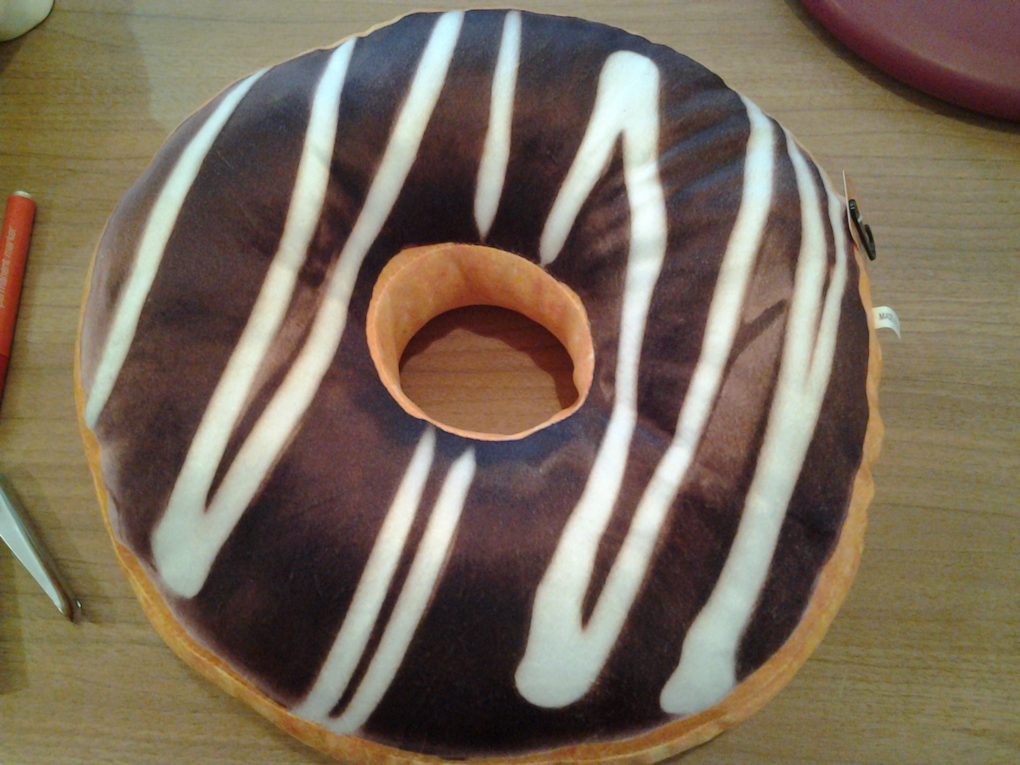 COUSSIN NEUF DONONUT