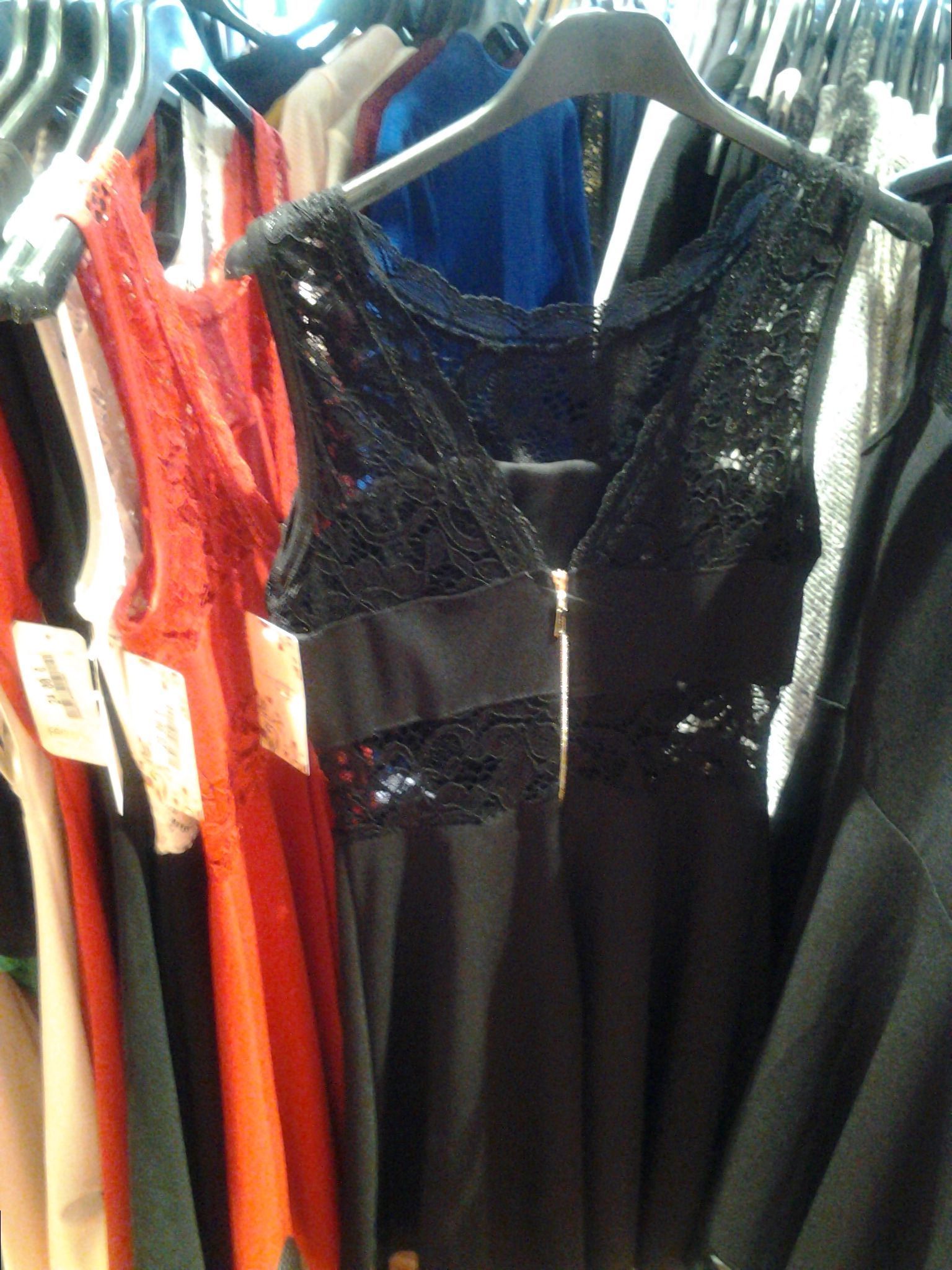 ROBE TAILLE UNIQUE NOIR