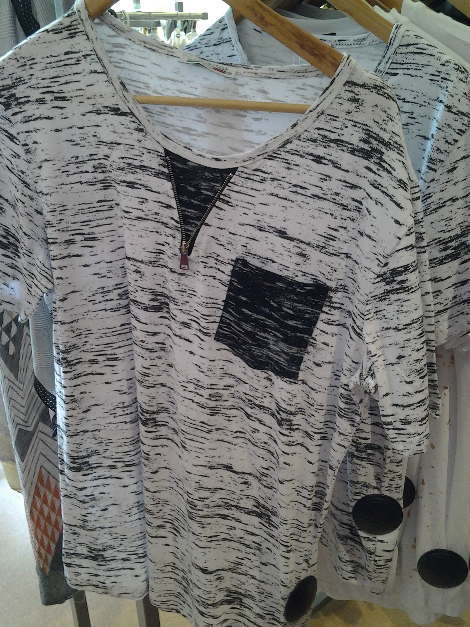 T-SHIRT NEUF BLANC NOIR XXL