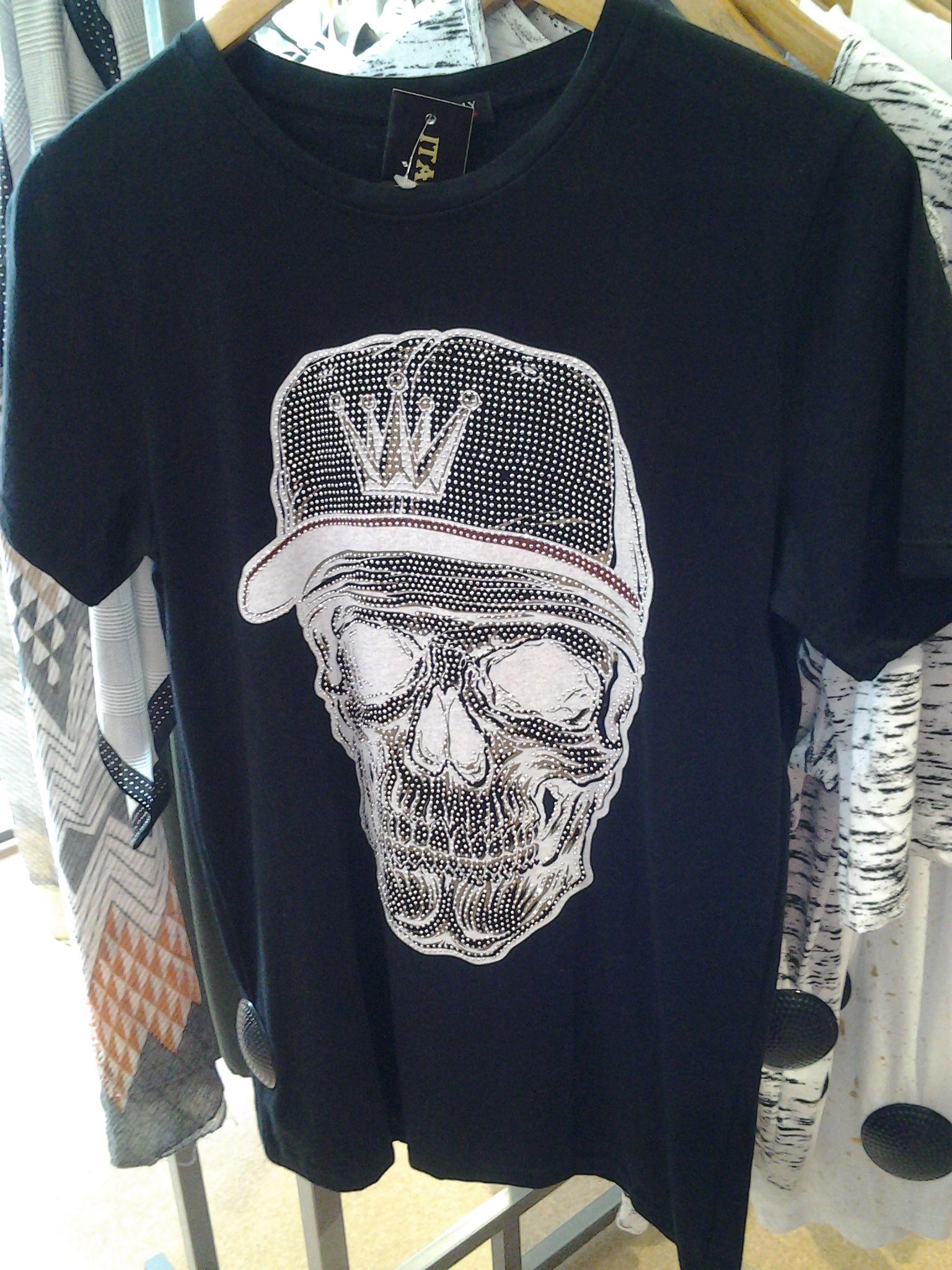 T-SHIRT NEUF NOIR TAILLE UNIQUE 