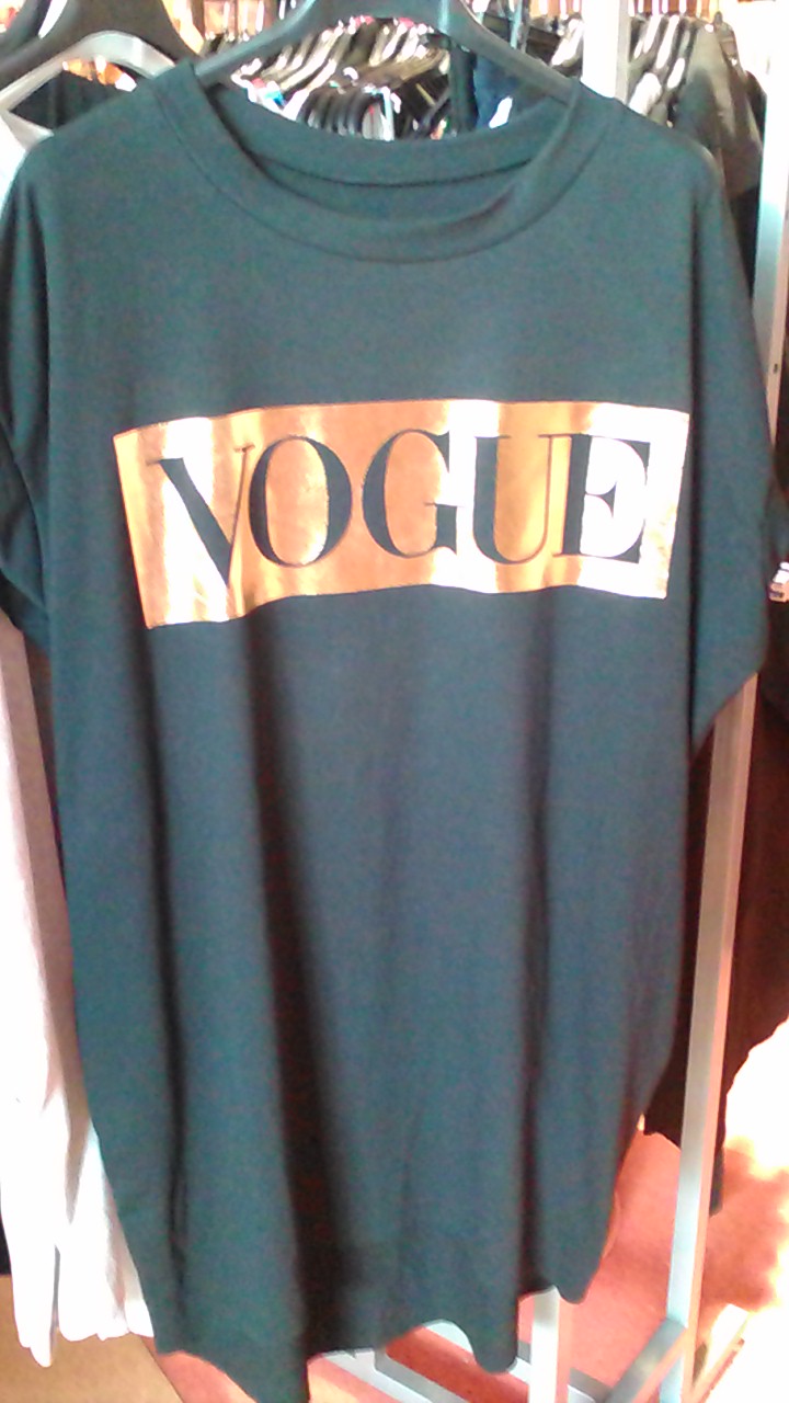 T-SHIRT NEUF NOIR TAILLE UNIQUE