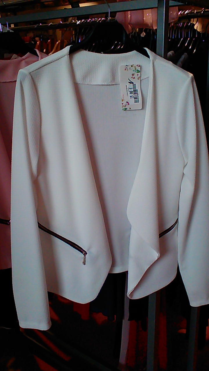 VESTE BLANCHE TILLE UNIQUE 