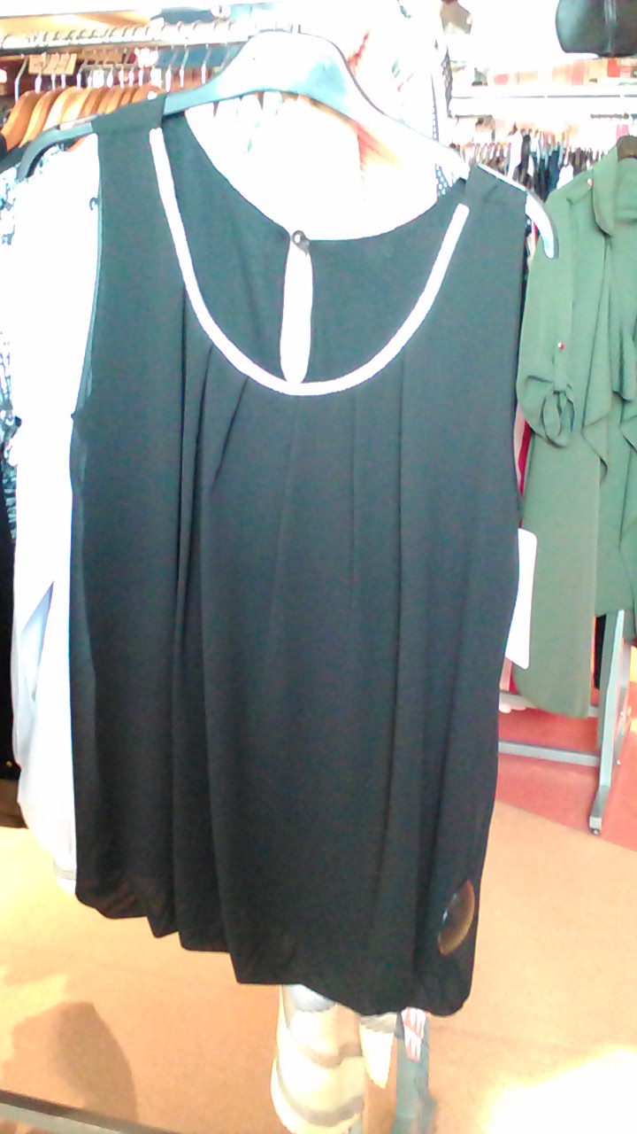 TEE-SHIRT NOIR TAILLE UNIQUE 