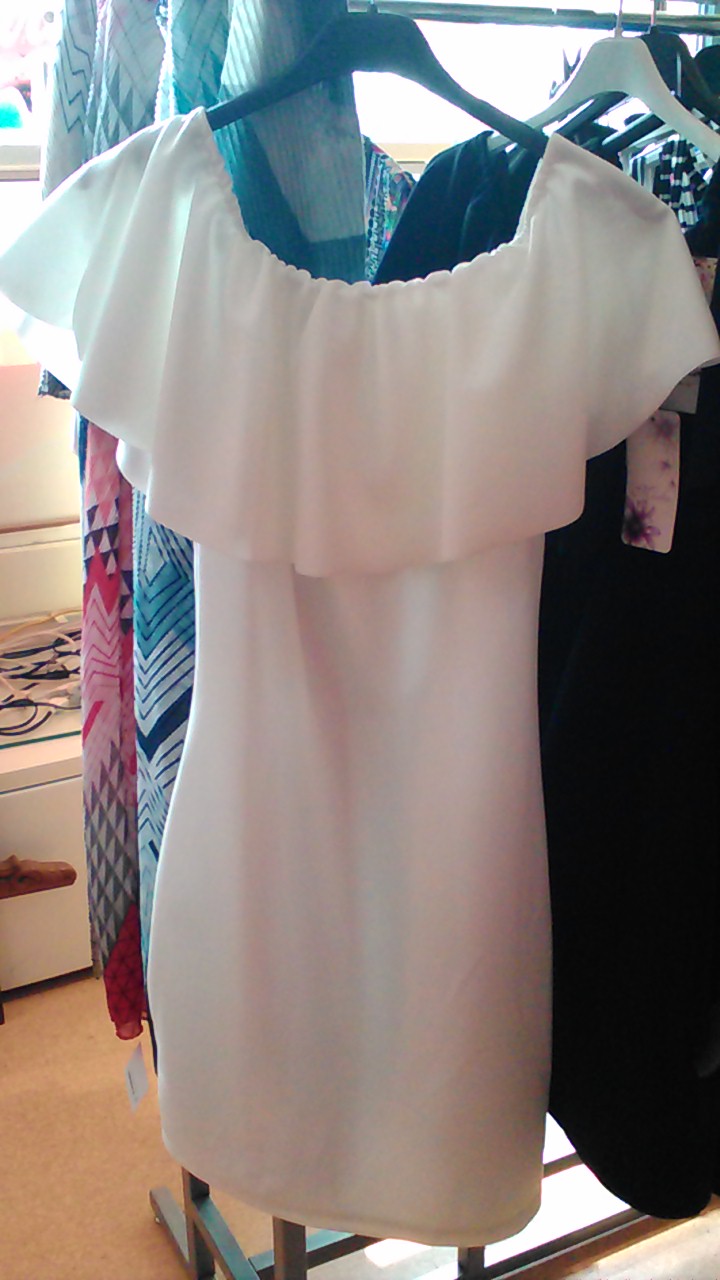 ROBE BLANCHE TAILLE UNIQUE