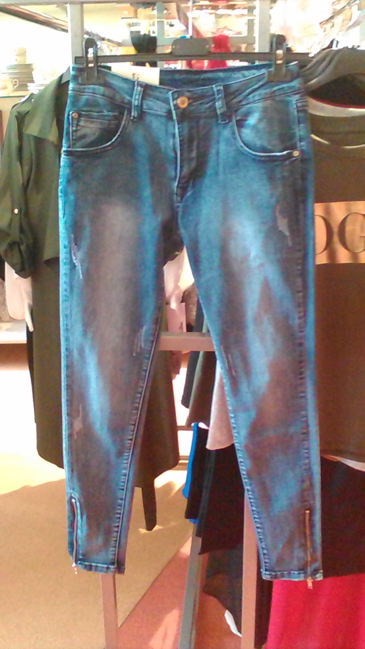 PANTALON JEANS TAILLE 40