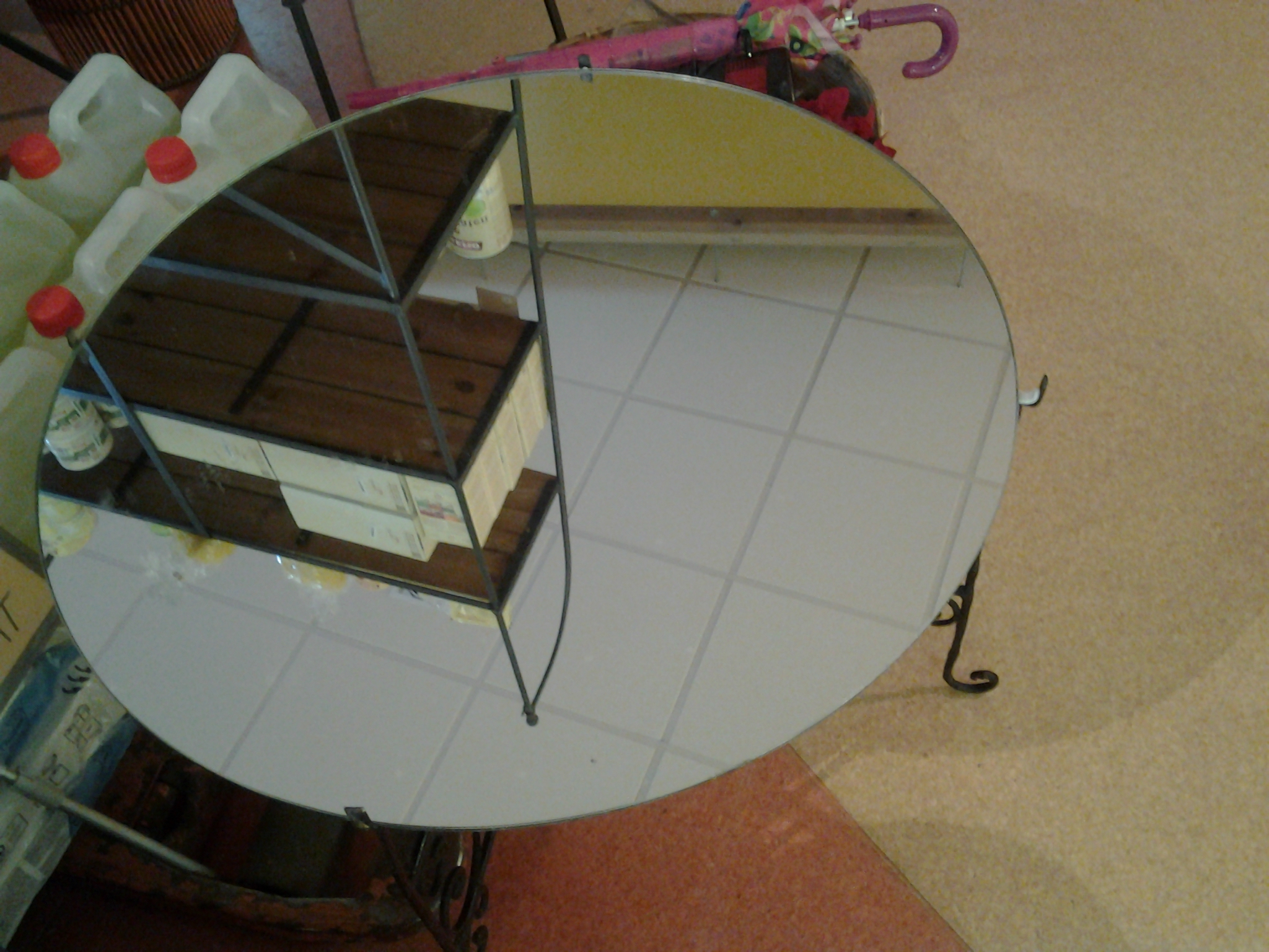 TABLE METAL AVEC PLAQUE EN MIRROIR 