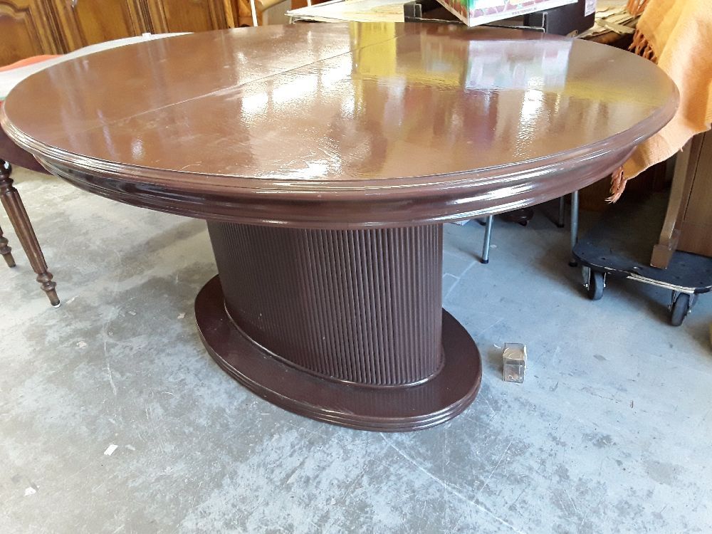 TABLE OVALE RALLONGE INTÉGRÉE occasion - Planète Troc