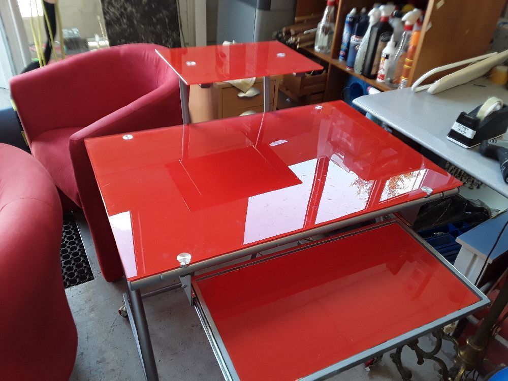 Bureau En Verre Rouge Occasion Planete Troc