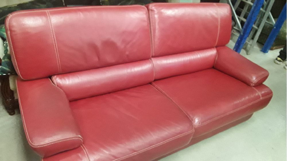 CANAPE CUIR 3 PLACES ROUGE