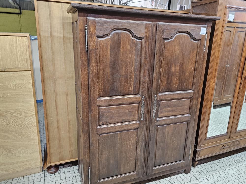 ARMOIRE CHENE 2P + CLE 
