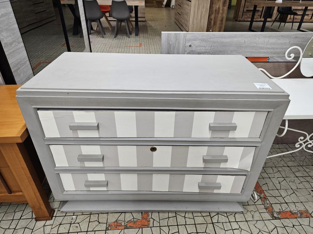 COMMODE 3T AN 40 BLANCHE ET GRISE + CLE