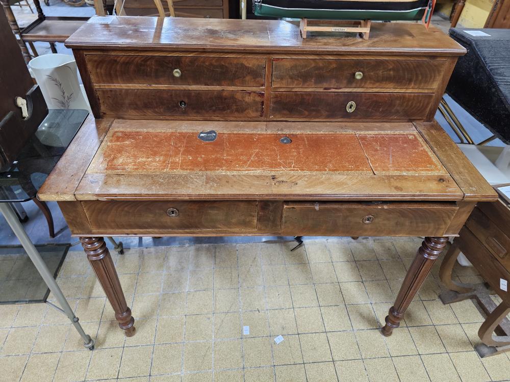 BUREAU ANCIEN NOYER EN L'ETAT
