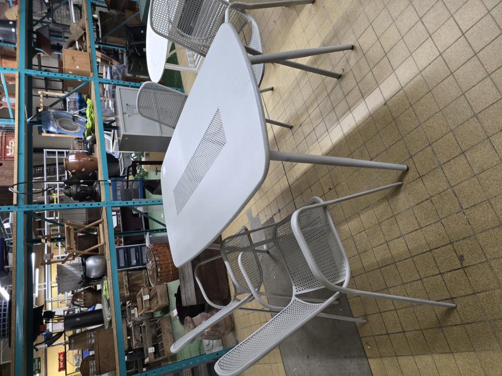 TABLE RECTANGLE METAL GRIS + 4 FAUTEUILS