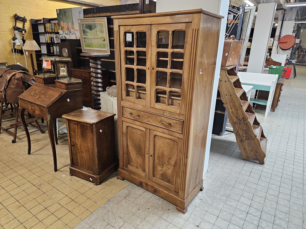 PETIT BUFFET 4P 1T NOYER + CLE