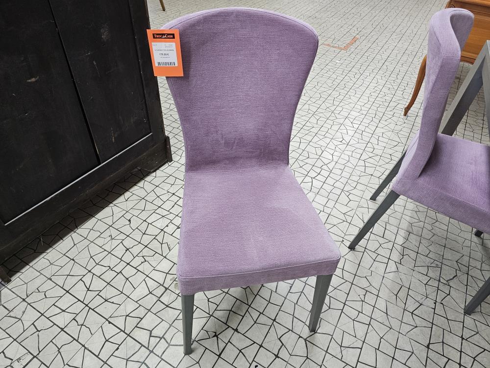 4 CHAISES TISSUS PARME