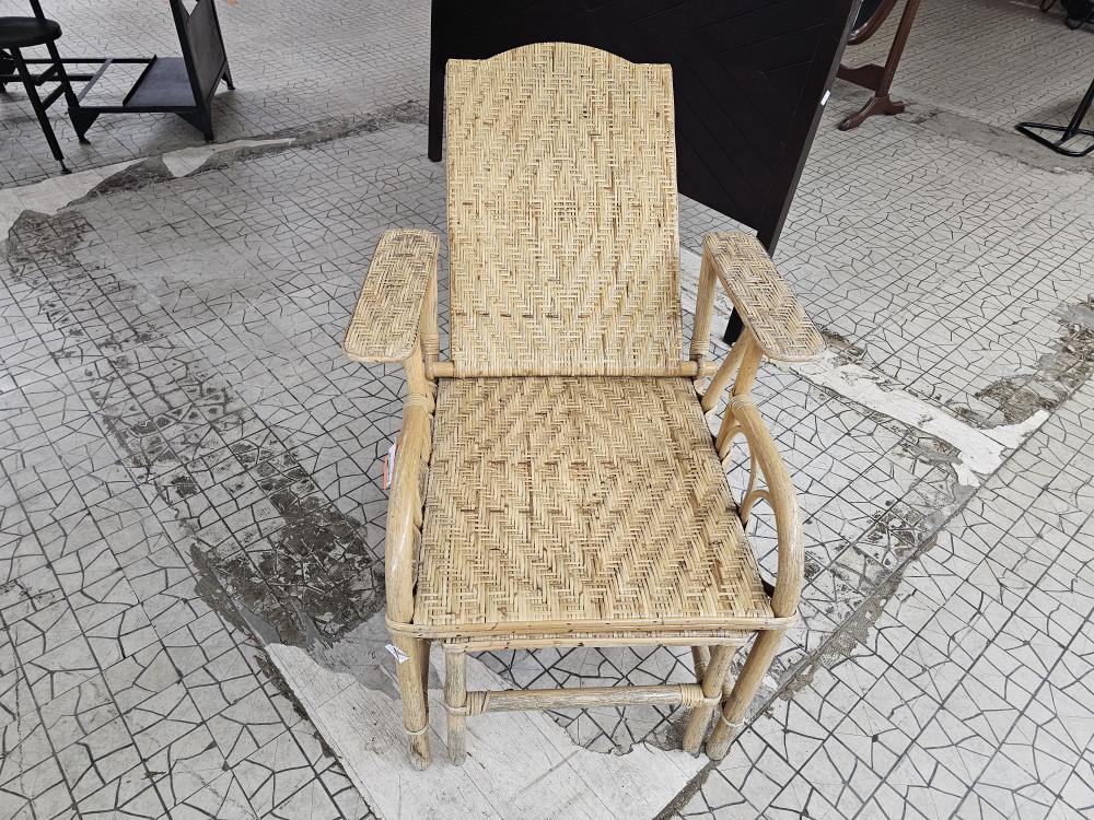 CHAISE LONGUE ROTIN
