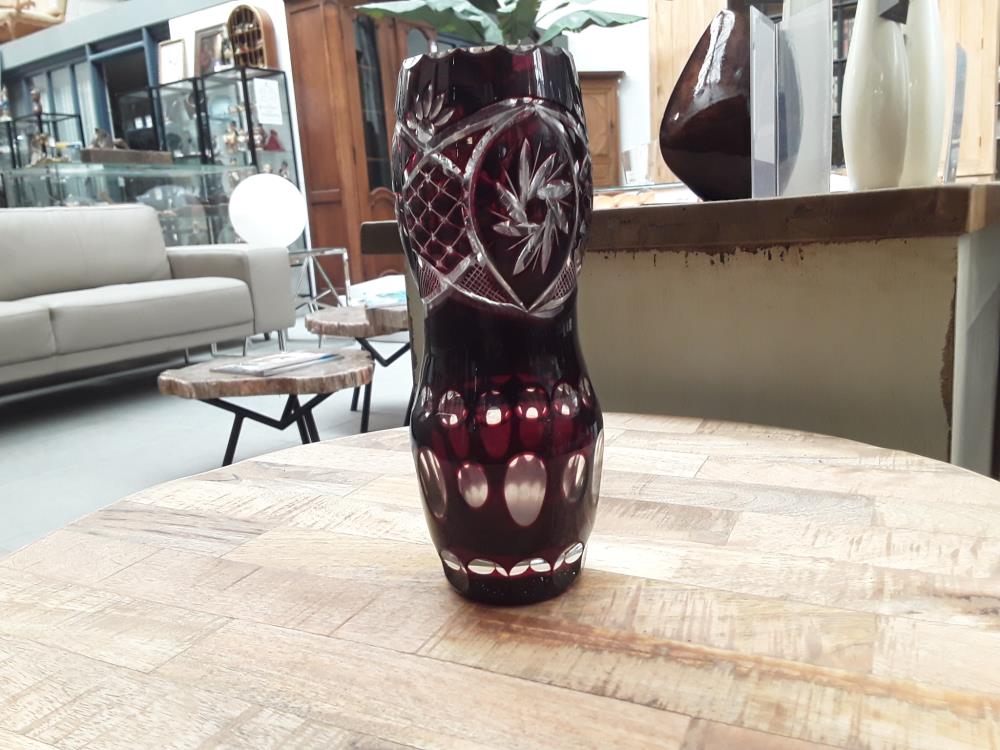 VASE ROUGE VAL ST LAMBERT 