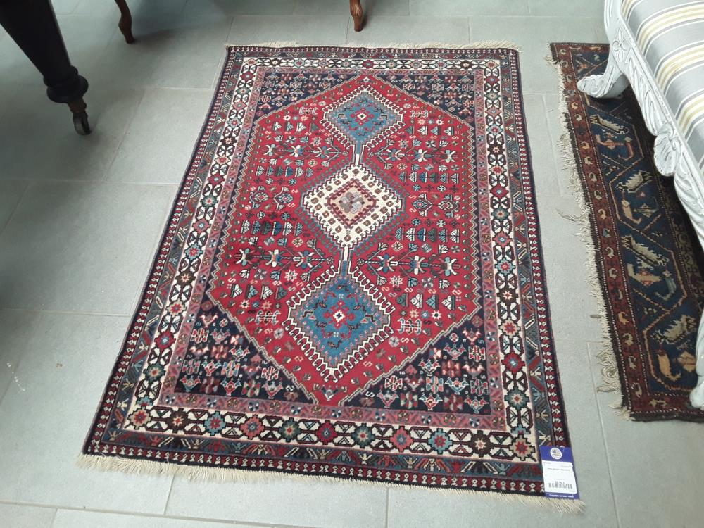 TAPIS ORIENT TISSE MAIN