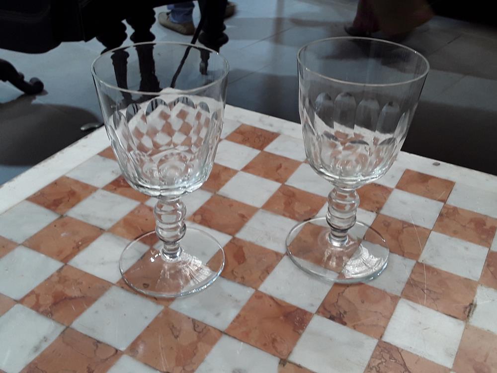 VERRE CRISTAL TAILLÉ TETE À TETE 