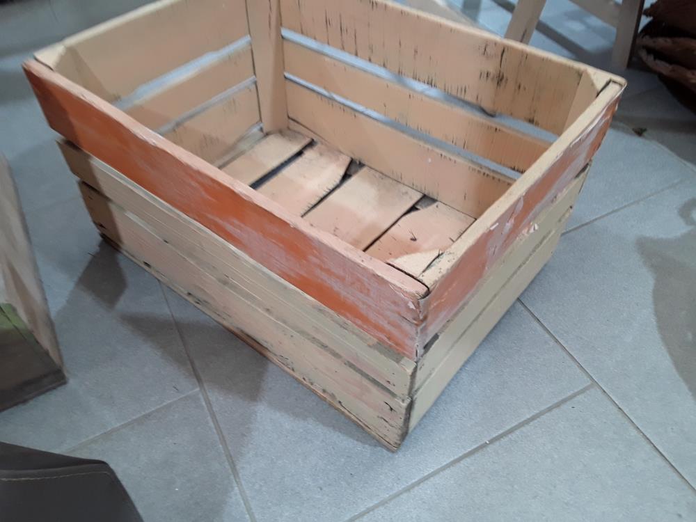 CAISSE EN BOIS