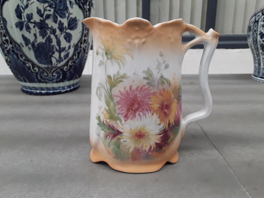 POT À LAIT EN PORCELAINE ANNEE 20 