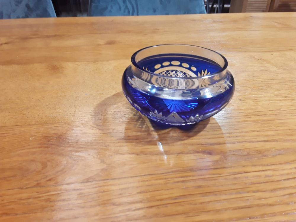 VIDE POCHE CRISTAL TAILLÉ BLEU 