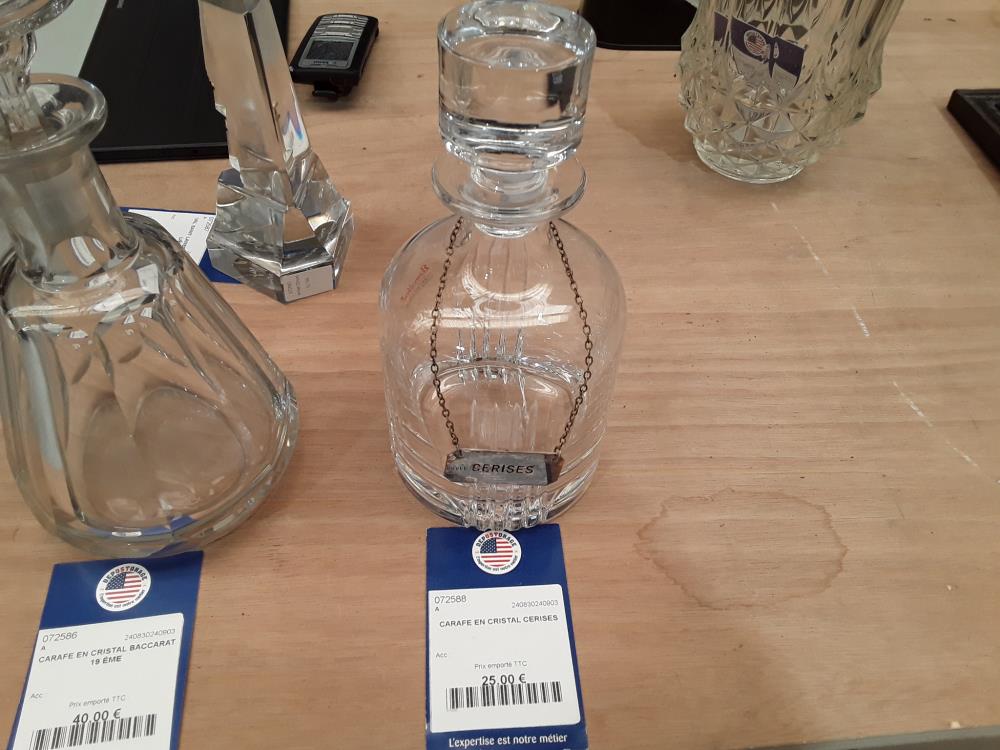 CARAFE EN CRISTAL CERISES 