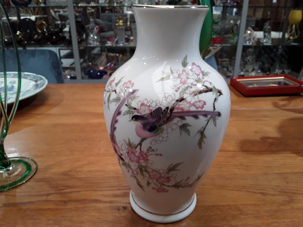 VASE PORCELAINE CERISIER DU JAPON 