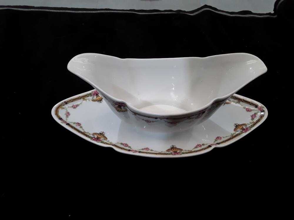 SAUCIERE PORCELAINE DE LIMOGES 