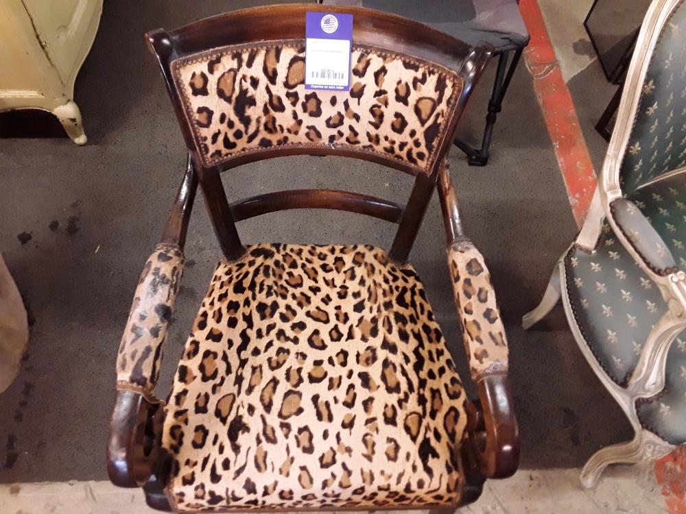 FAUTEUIL LÉOPARD DÉCO