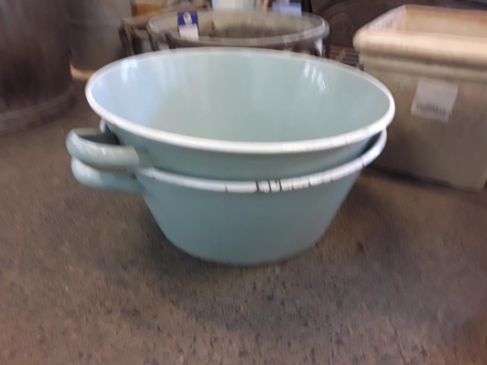 BASSINE EN ÉMAILLE