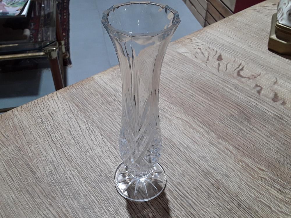 PETIT VASE SOLIFLORE CRISTAL TAILLÉ 