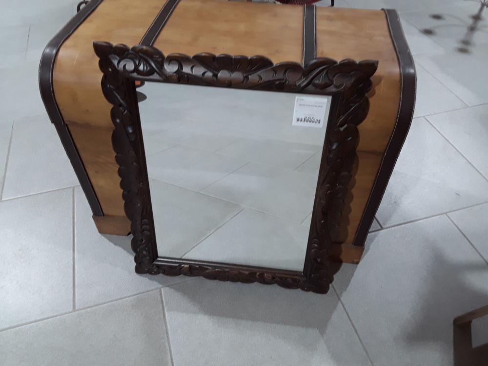 MIROIR SCULPTÉ EN BOIS 