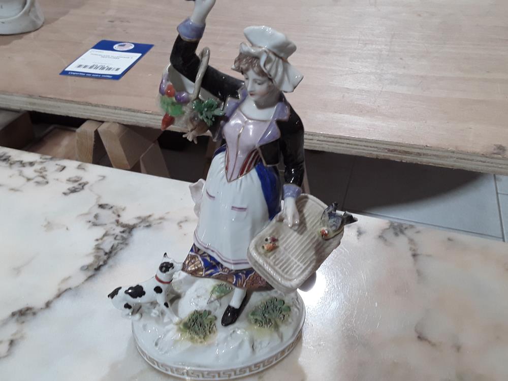 PORCELAINE ALLEMANDE À  RESTAURER