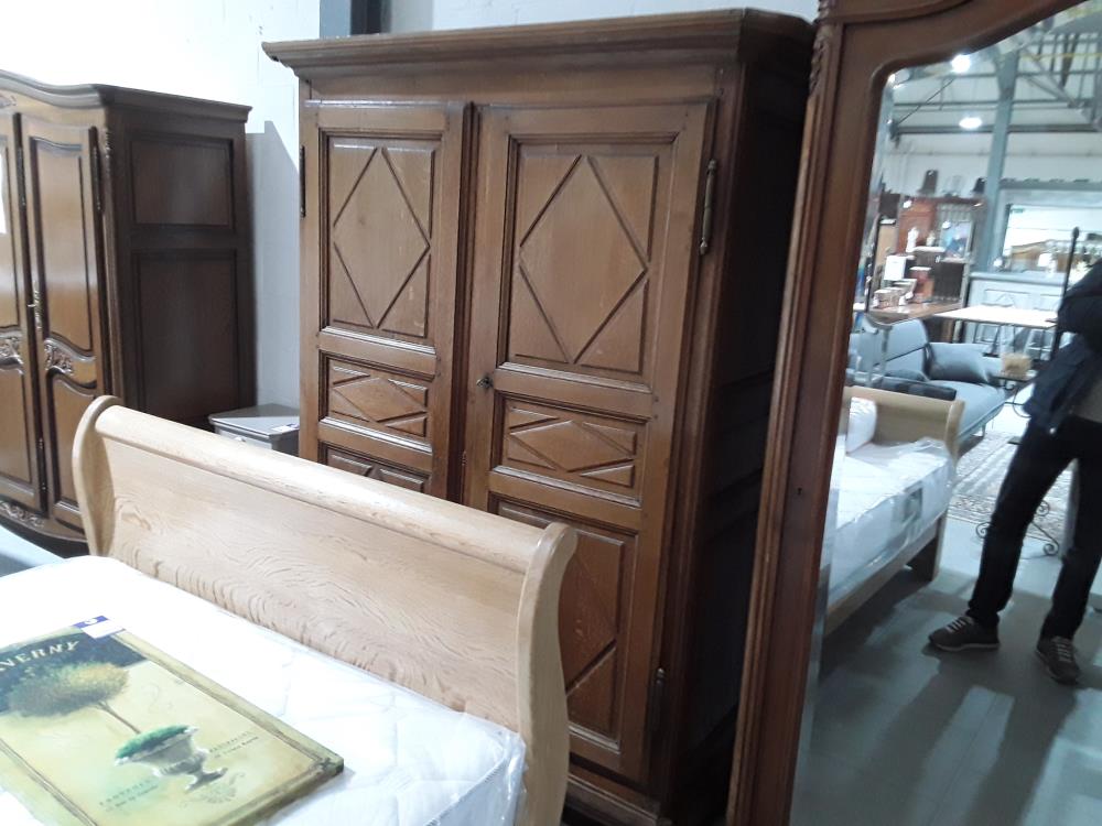ARMOIRE DEUX PORTES EN CHENE DE ST LOUIS XIII 1M95 PAR 1M35