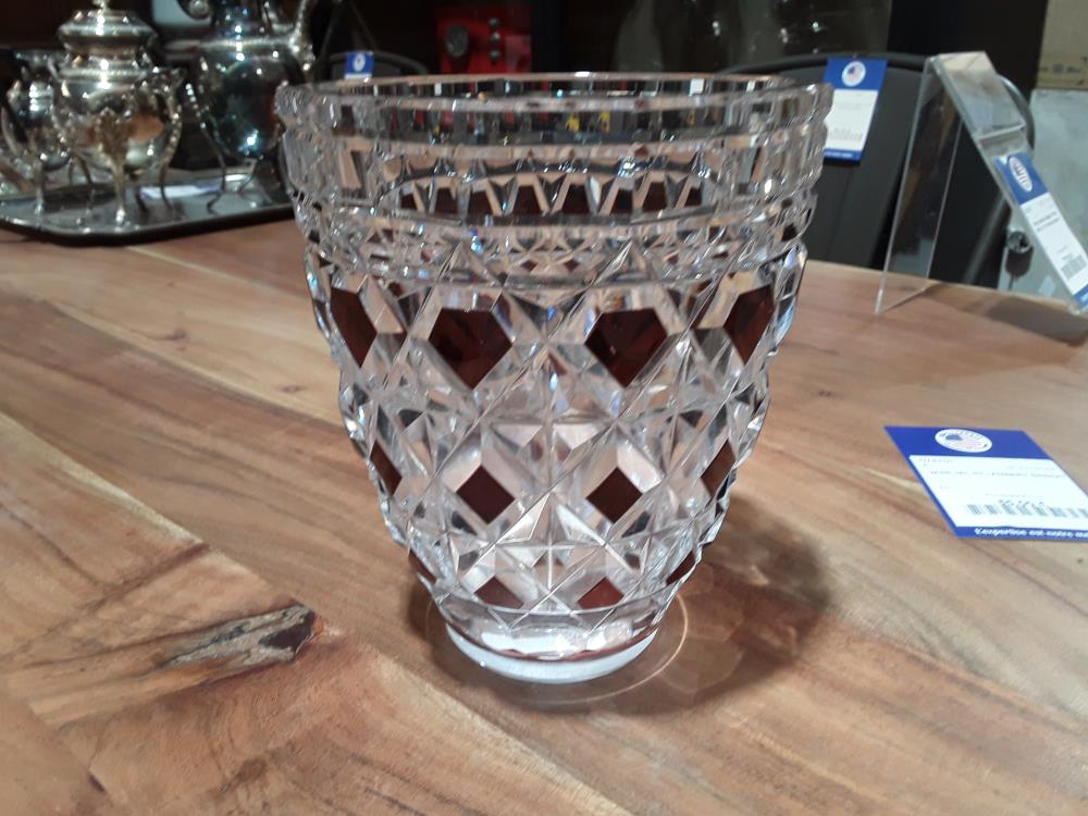VASE VAL ST LAMBERT GRENAT 