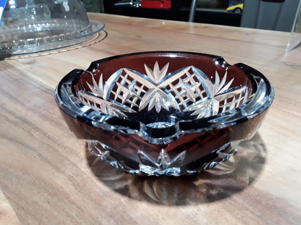 CENDRIER GRENAT VAL ST LAMBERT TAILLÉ 