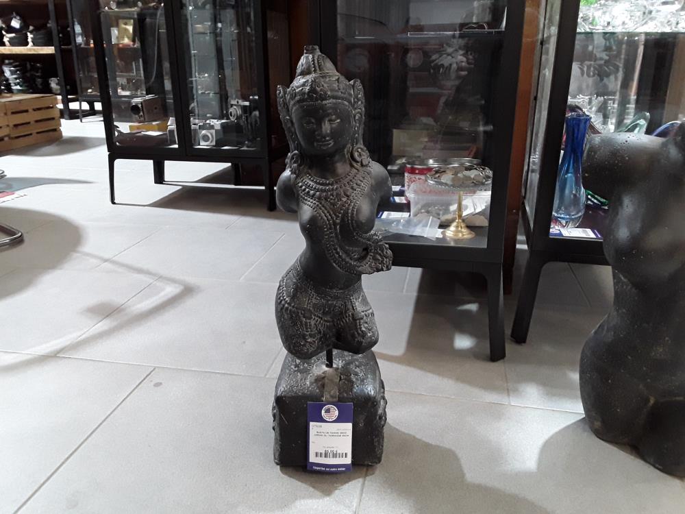 BUSTE DE FEMME DECO JARDIN OU TERRASSE 60CM