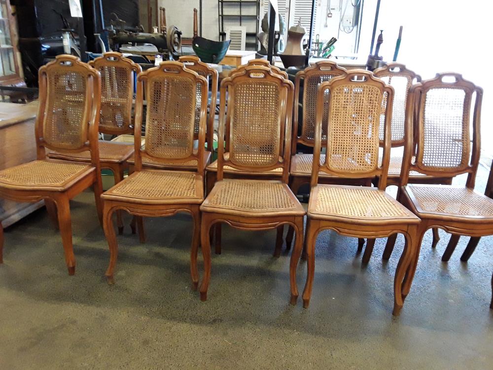 SÉRIE DE 11 CHAISES CANNÉES FIN 19ÈME 