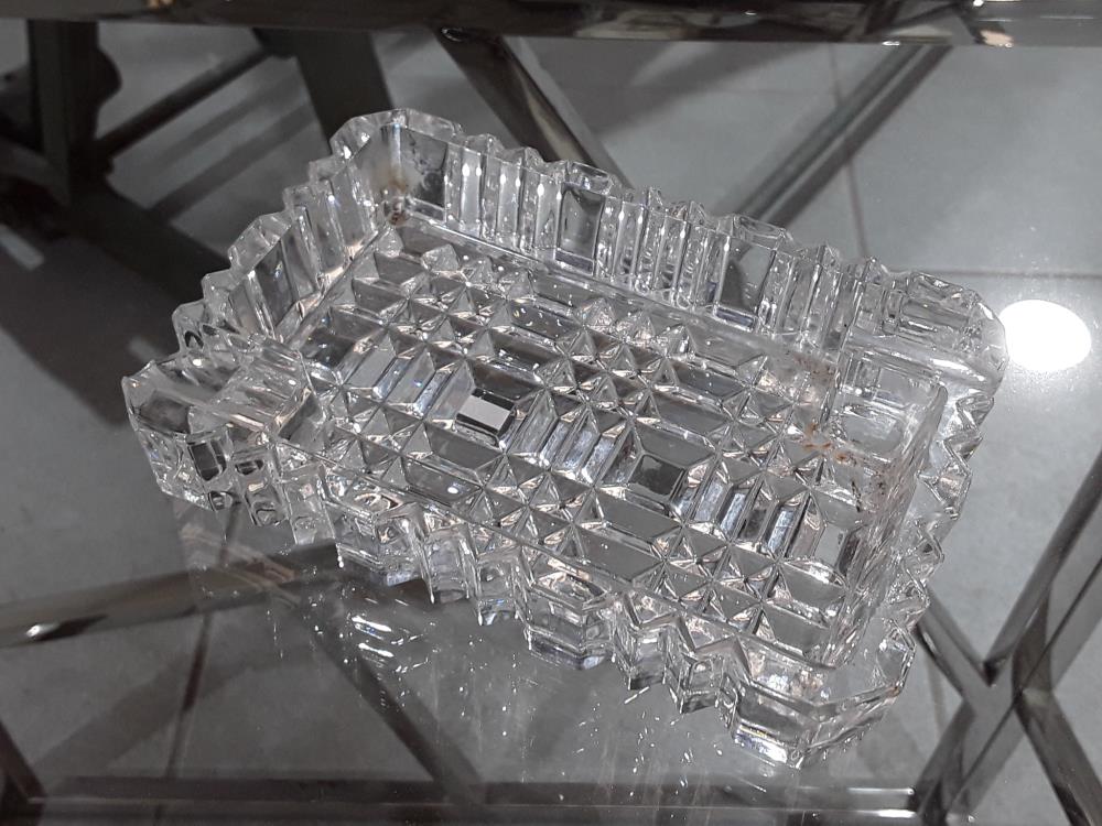 CENDIER EN CRISTAL TAILLÉ 