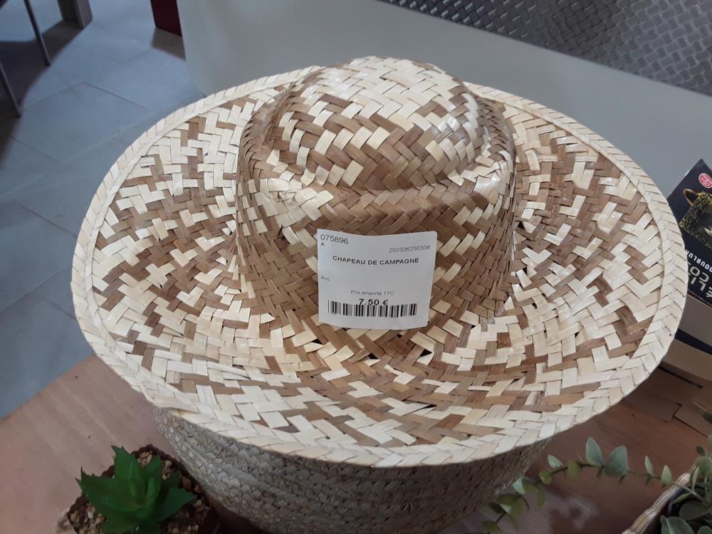 CHAPEAU DE CAMPAGNE 
