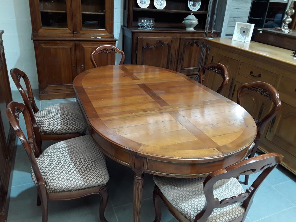 TABLE DE ST LOUIS XVI EN MERISIER AVEC 6 CHAISES 