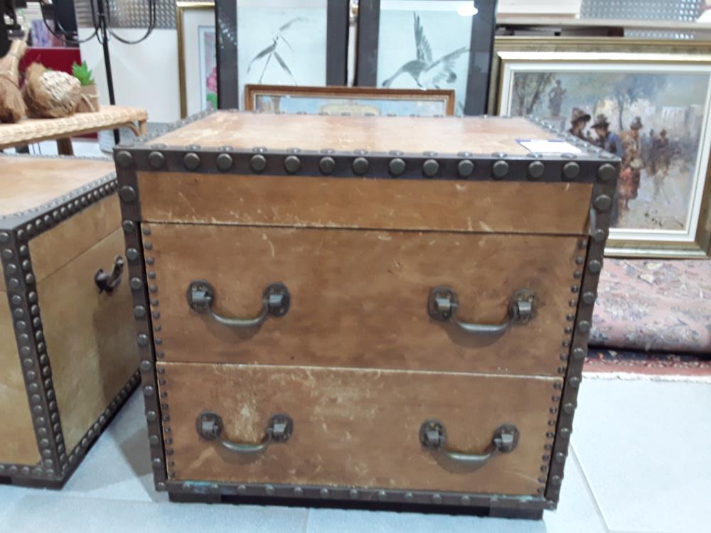 COFFRE EN CUIR COMMODE DE VOYAGE