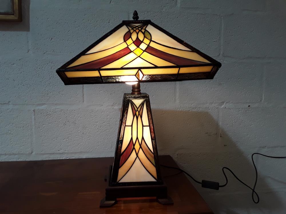 LAMPE TIFFANY ÉCLAIRAGE D'EMBIANCE DECO VINTAGE 907