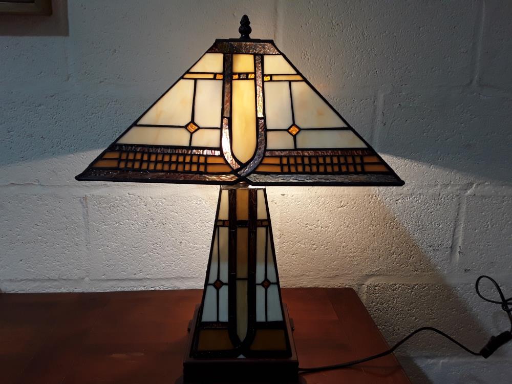 LAMPE TIFFANY ÉCLAIRAGE D'EMBIANCE DECO VINTAGE 908