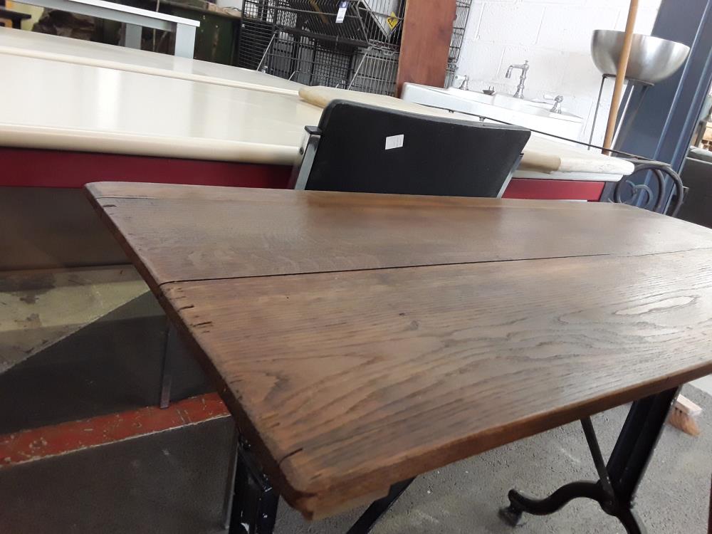 TABLE BISTROT EN CHÊNE 