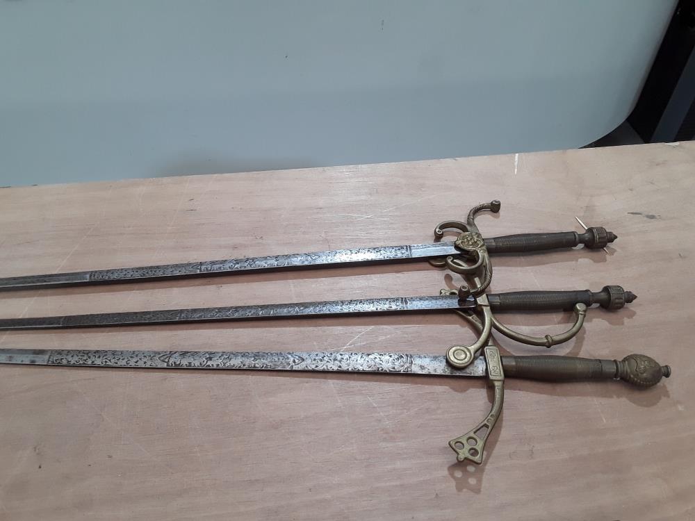ÉPÉE 